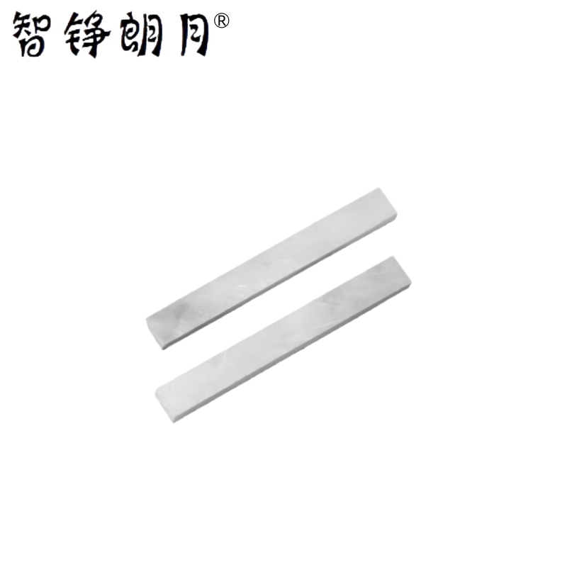 智铮朗月 白色石笔 125*12*5mm 支高清大图