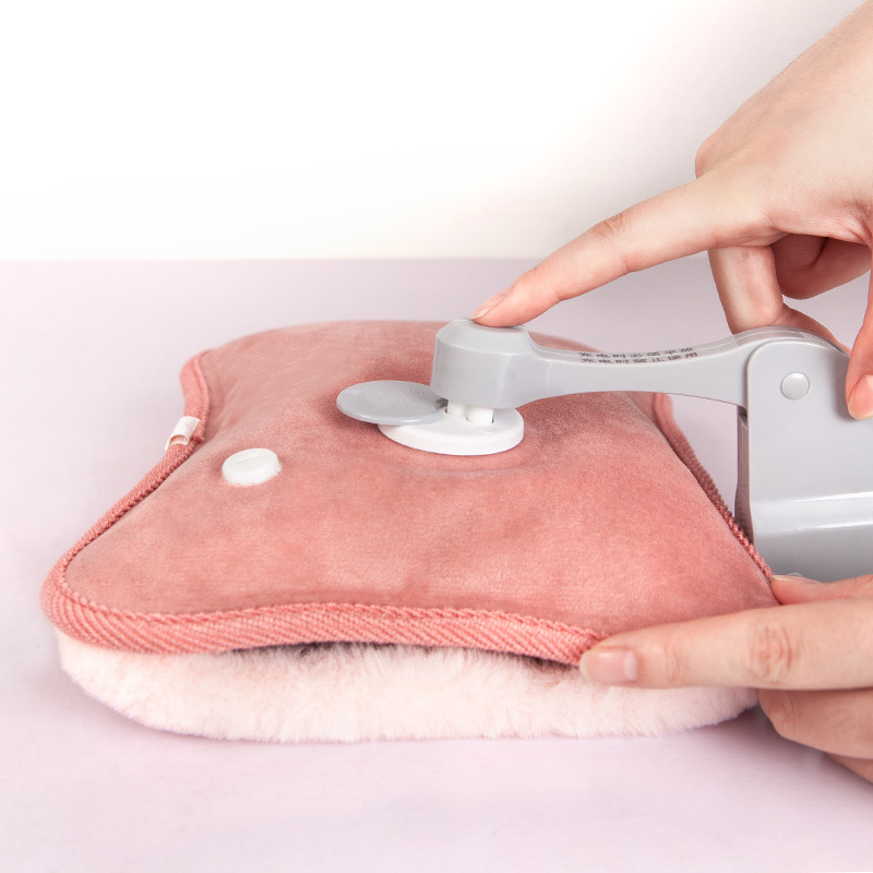 彩虹rainbow电热暖手宝插电式暖水袋兔毛绒暖宝宝充电式热水袋安全