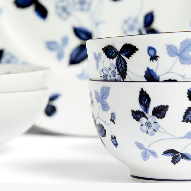 WEDGWOOD餐具套组15头野草莓墨蓝四人食1074264高清大图