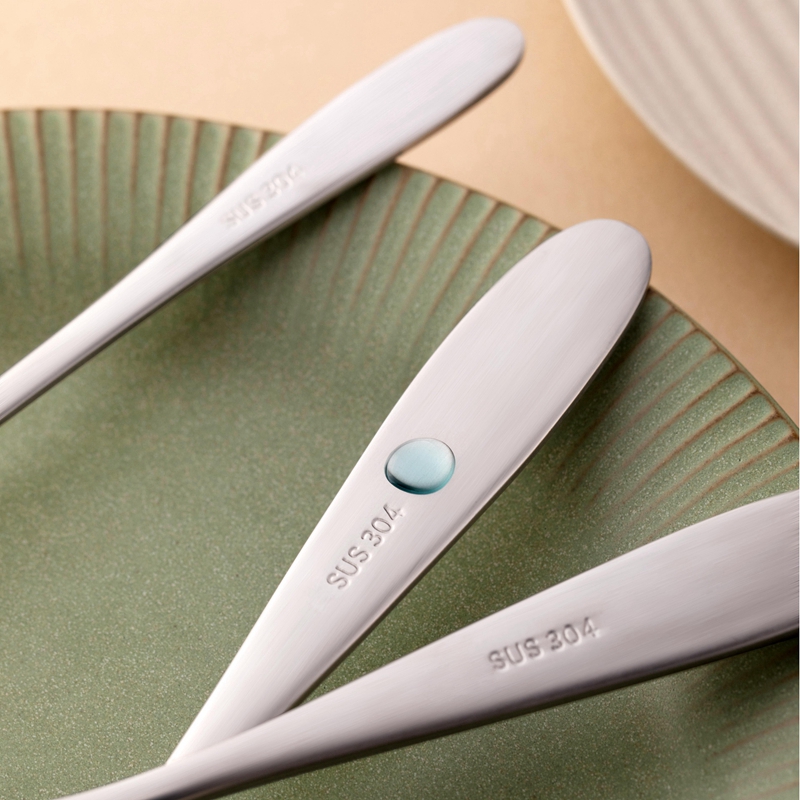 茶花 甄享304不锈钢中椭圆餐勺 15.8*3cm/个高清大图