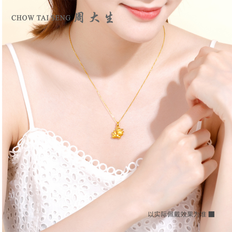 周大生黄金吊坠女3D硬金官方独角兽挂坠可配黄金项链生日送女友