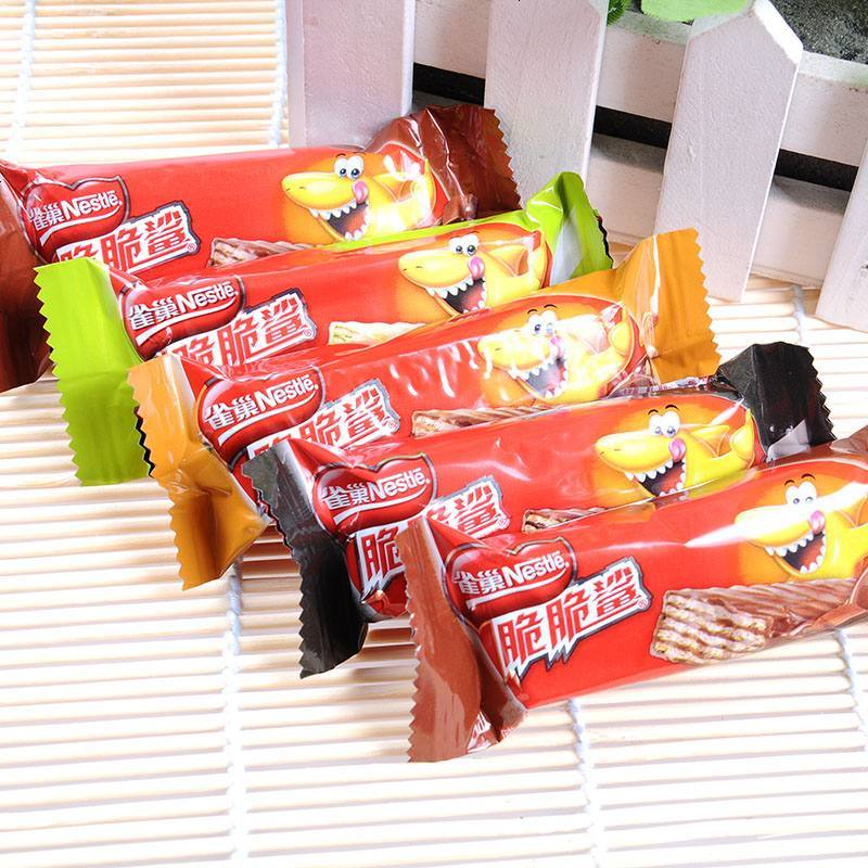 雀巢脆脆鲨巧力夹心威化饼干奶香抹茶花生味黑芝麻短款巧克力