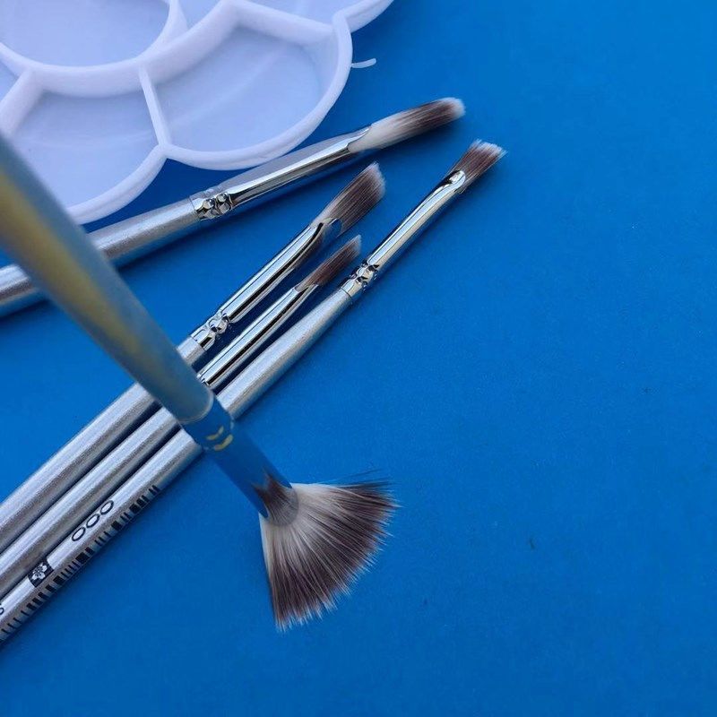 樱花水粉笔扇形笔色彩画笔尼龙油画笔套装单支极细勾线笔联考000号单