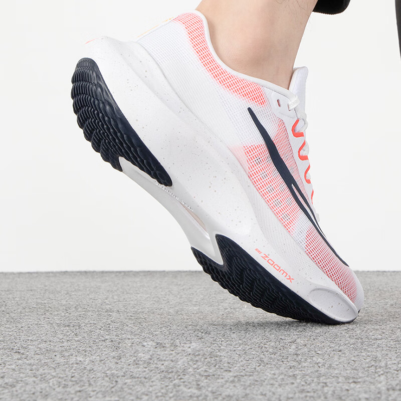 耐克(NIKE)男鞋 2023夏季新款时尚运动鞋缓震透气耐磨轻质休闲跑步鞋 DM8968-100