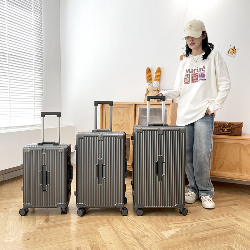 喜来登SHERIDAN 24寸运动休闲拉杆箱高清大图