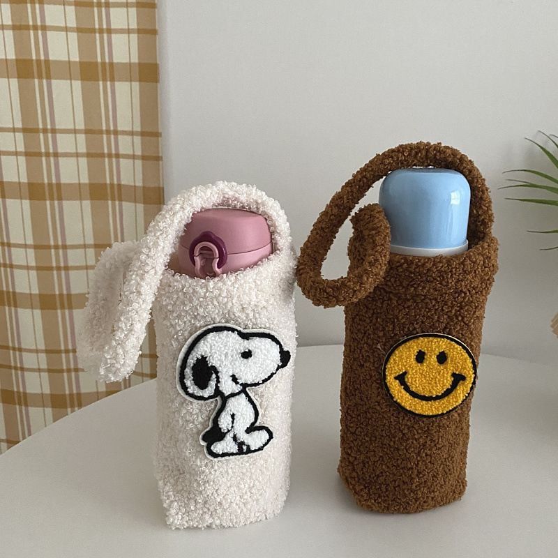 秋冬韩版毛绒保温杯套可爱史努比卡通手提水杯袋子奶牛羊羔毛隔热黄