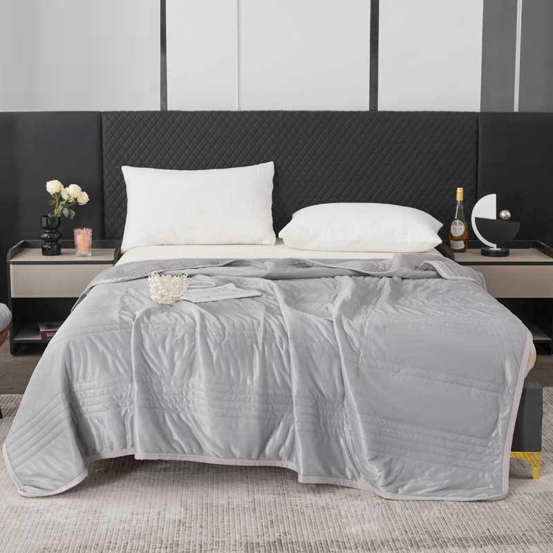 源木熊凉感丝冰淇淋抗菌空调被夏凉被灰色1.5*2.0米高清大图