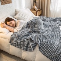 【南极人】毛毯被子薄款四季毯子夏季午睡毯空调毯小毛巾被冬季加厚珊瑚绒毯 100x120cm【铺盖两用】 绅士灰-牛奶绒毛毯-AG