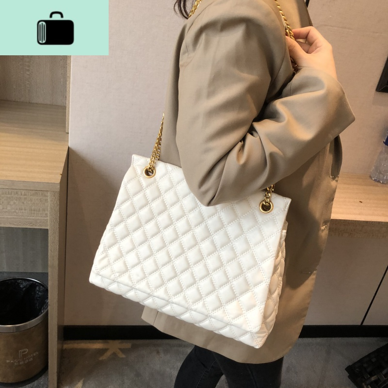 菱格软皮链条大包包女2020春夏新款女包大容量单肩斜挎包NEW LAKE女斜挎包