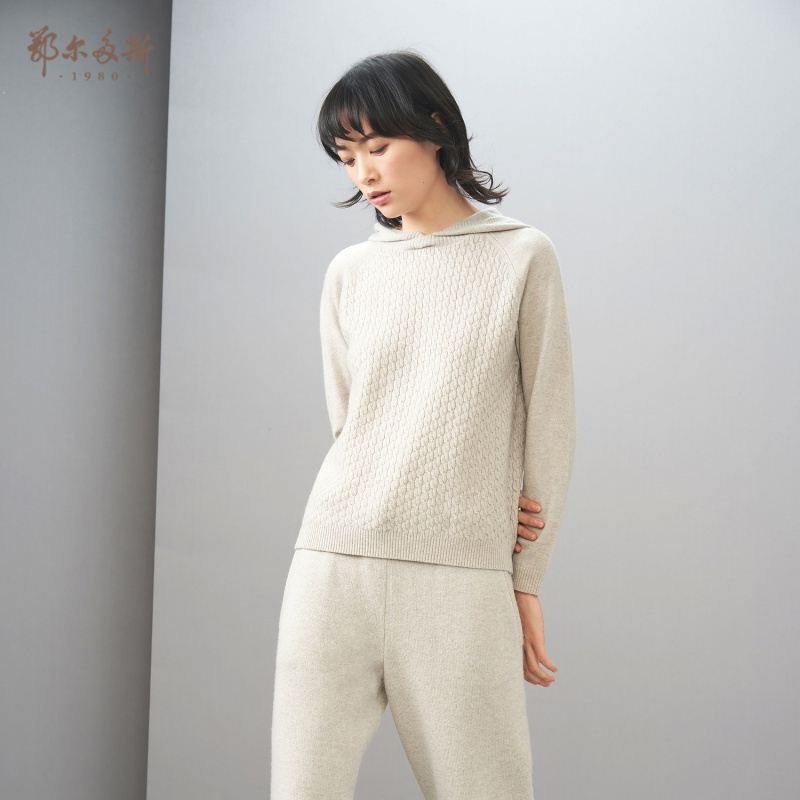 鄂尔多斯1980 带帽绞花针织衫女士羊绒衫舒适百搭
