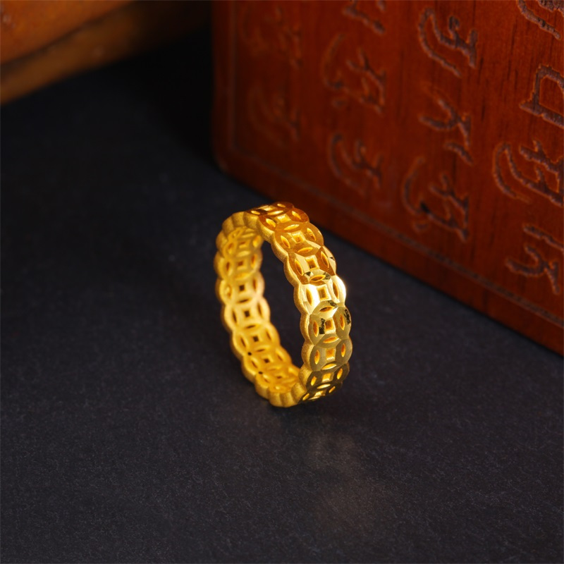 新金珠宝黄金钱币戒指宽版戒子足金镂空女戒财源滚滚1042