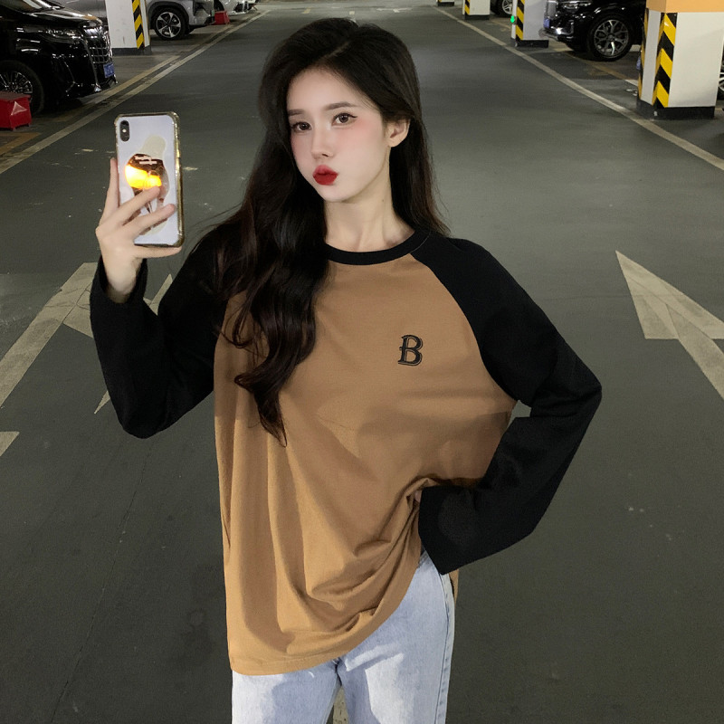唐狮春季女圆领拼接字母长袖T恤百搭潮流时尚别致韩系