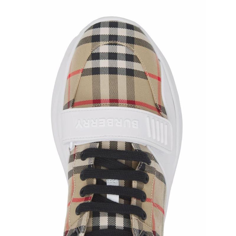 博柏利(BURBERRY)女款拼接连帽跑步鞋魔术贴设计圆领透气舒适运动