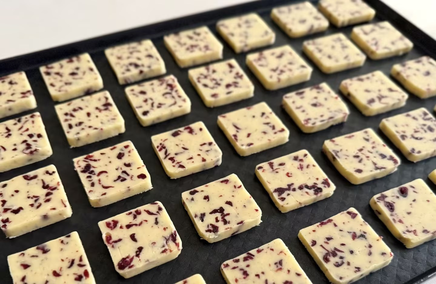 云享茶酥(9枚) 蔓越莓饼干2个、抹茶红豆司康1个、椰蓉球2个,火腿小饼2个,玫瑰鲜花饼2个高清大图