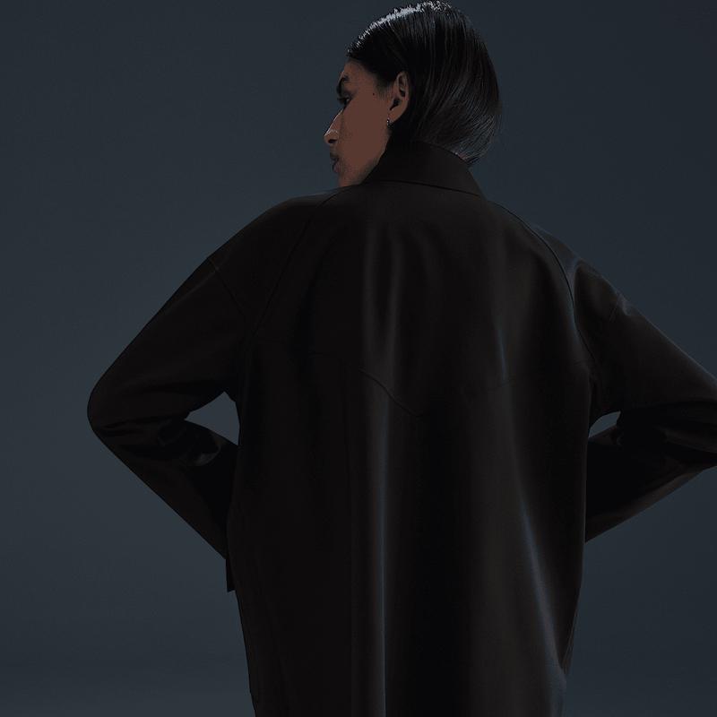 耐克(NIKE)女士oversized防风防雨夹克连接Nike历史StormFITEADV高清大图