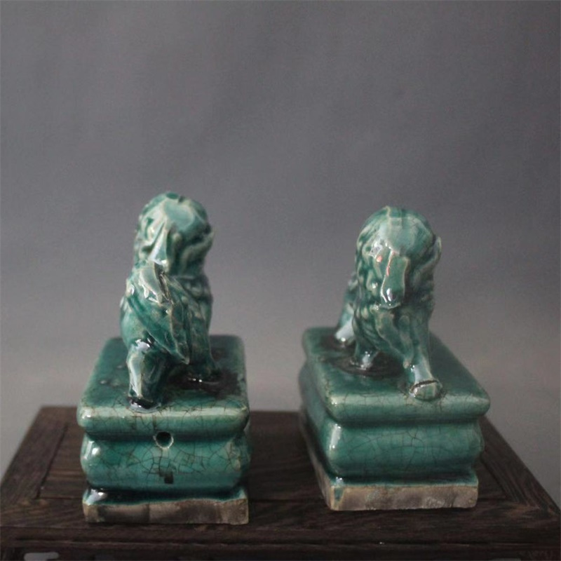 美帮汇景德镇仿古陶瓷绿釉刻狮子(一对)家居装饰展柜摆件做旧收藏品高清大图
