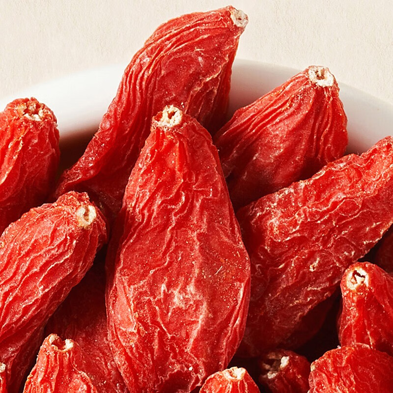 绿帝枸杞粒大甘甜果肉香醇籽少新鲜自然褶皱质地饱满特级200g高清大图