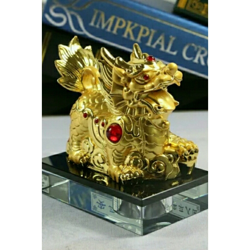 适用于金色麒麟车载香水摆件避邪汽车香水座小车内饰轿车里车放的装饰品