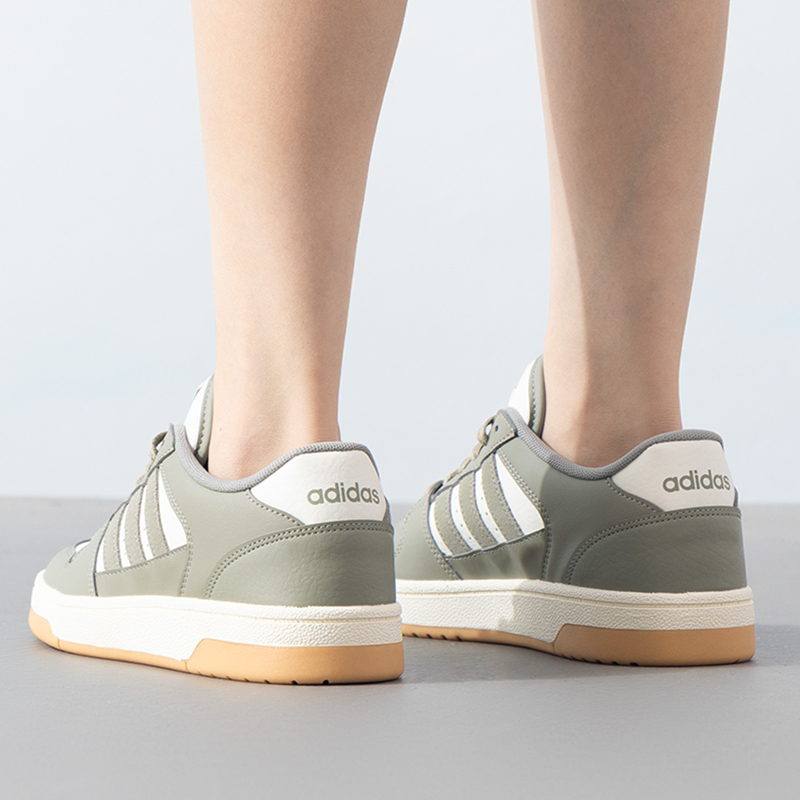 adidas阿迪达斯男鞋新款厚底休闲鞋低帮篮球板鞋运动鞋IH7966 ZP