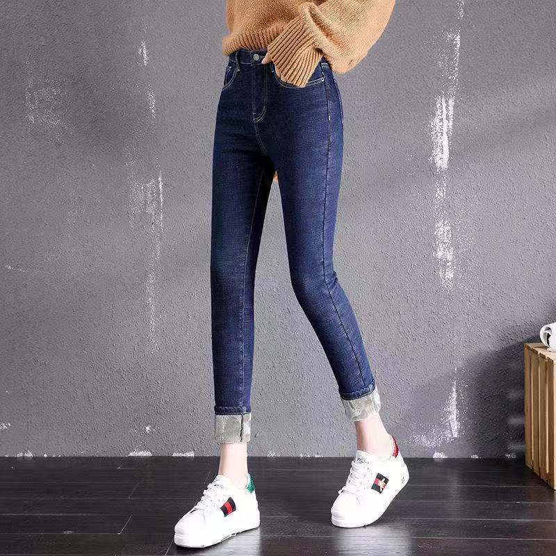 加绒加厚牛仔裤女2021新款冬季高腰九分保暖带绒小脚裤子外穿长裤