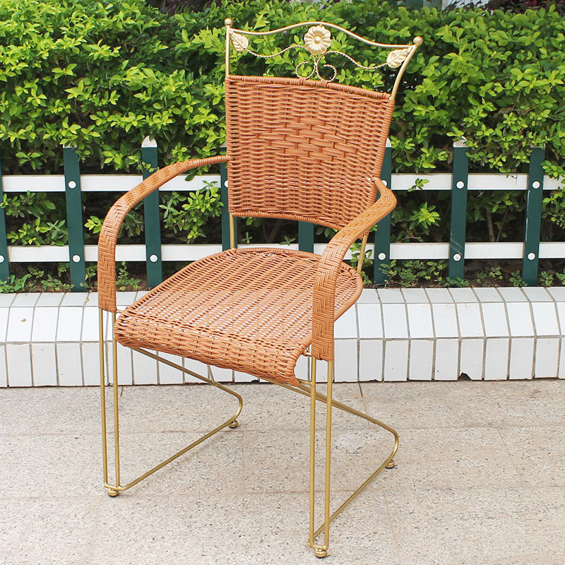 木匠实心钢筋藤椅单人阳台户外防雨防晒休闲仿藤编织网红弹跳靠背椅子