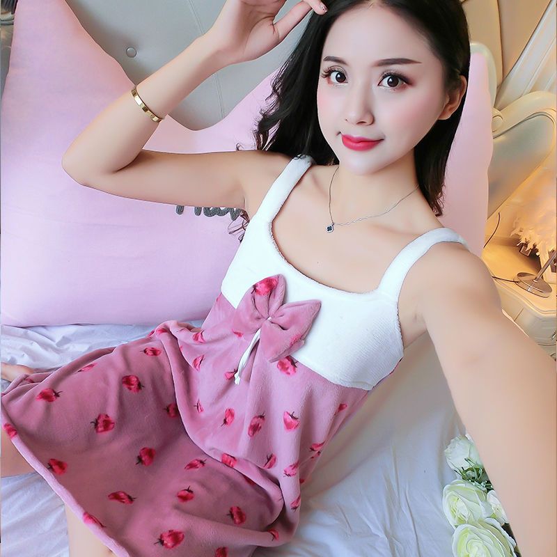 新款珊瑚绒春秋冬季吊带睡裙甜美可爱性感法兰绒浴巾睡裙家居服单件