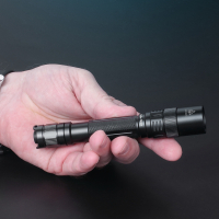 FENIX菲尼克斯Fenix FD20调焦手筒户外强光防水强光变焦手电筒 射程115米