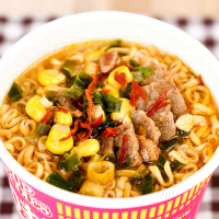 日清 合味道方便面 麻辣牛肉味 76g/杯 12杯整箱装 杯面速食方便面网红泡面桶面