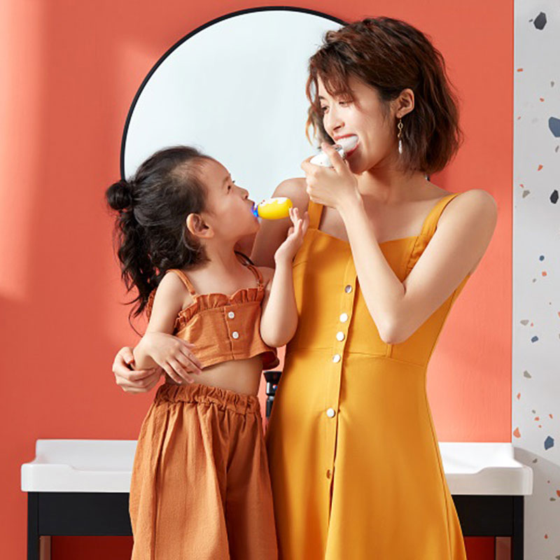 苏宁极物小企鹅儿童牙刷高清大图