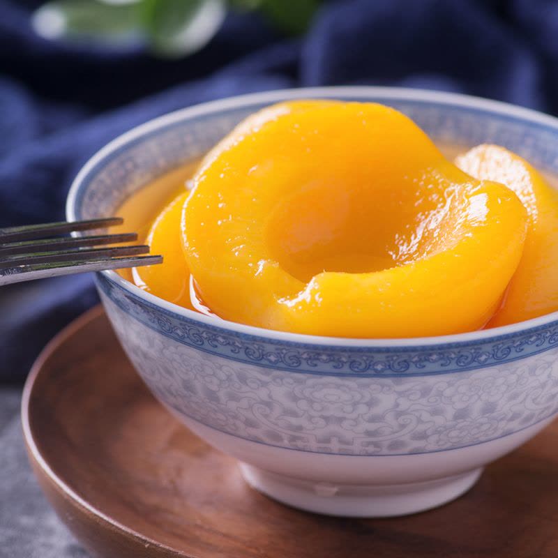 源尔康(YUAN ER KANG) 新鲜糖水黄桃罐头 国潮罐头速食水果425克x1罐 方便速食水果罐头图片