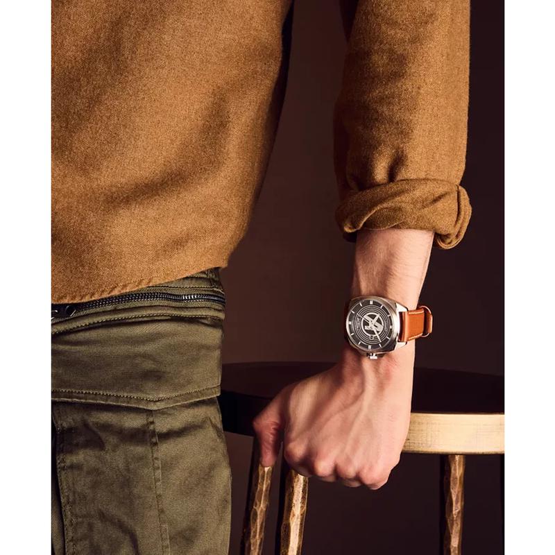 西铁城(CITIZEN)漫威经典系列光动能手表42mm男款黑盘商务休闲防水不锈钢高清大图