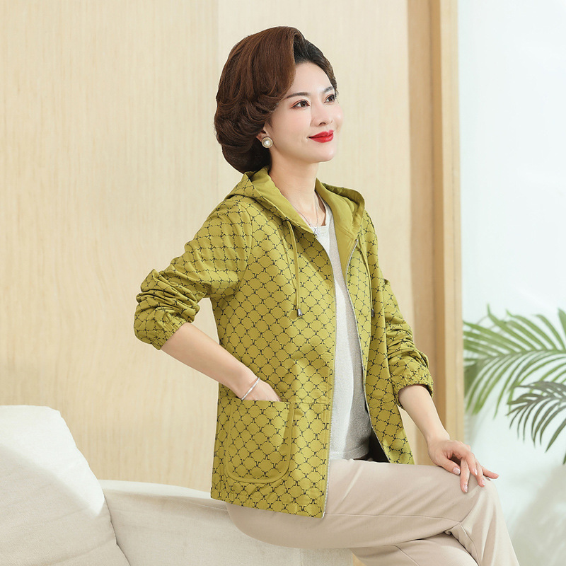 中年妈妈秋装外套2023新款洋气薄款上衣中老年女