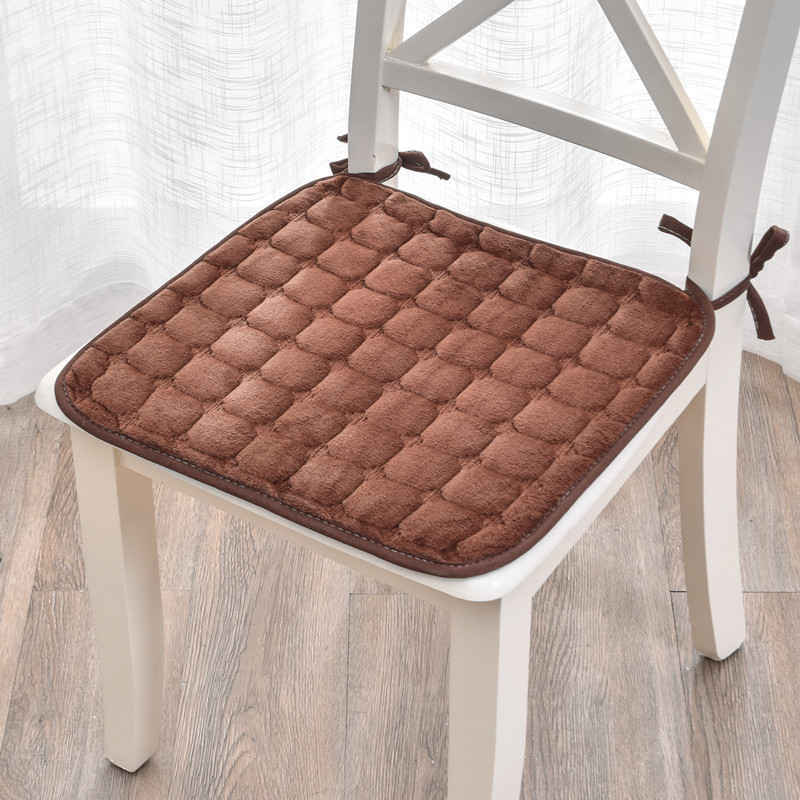 美帮汇四季通用毛绒椅垫防滑办公坐垫学生凳垫电脑椅子垫冬季餐椅垫 毛绒方格咖啡 45x45cm有绑带