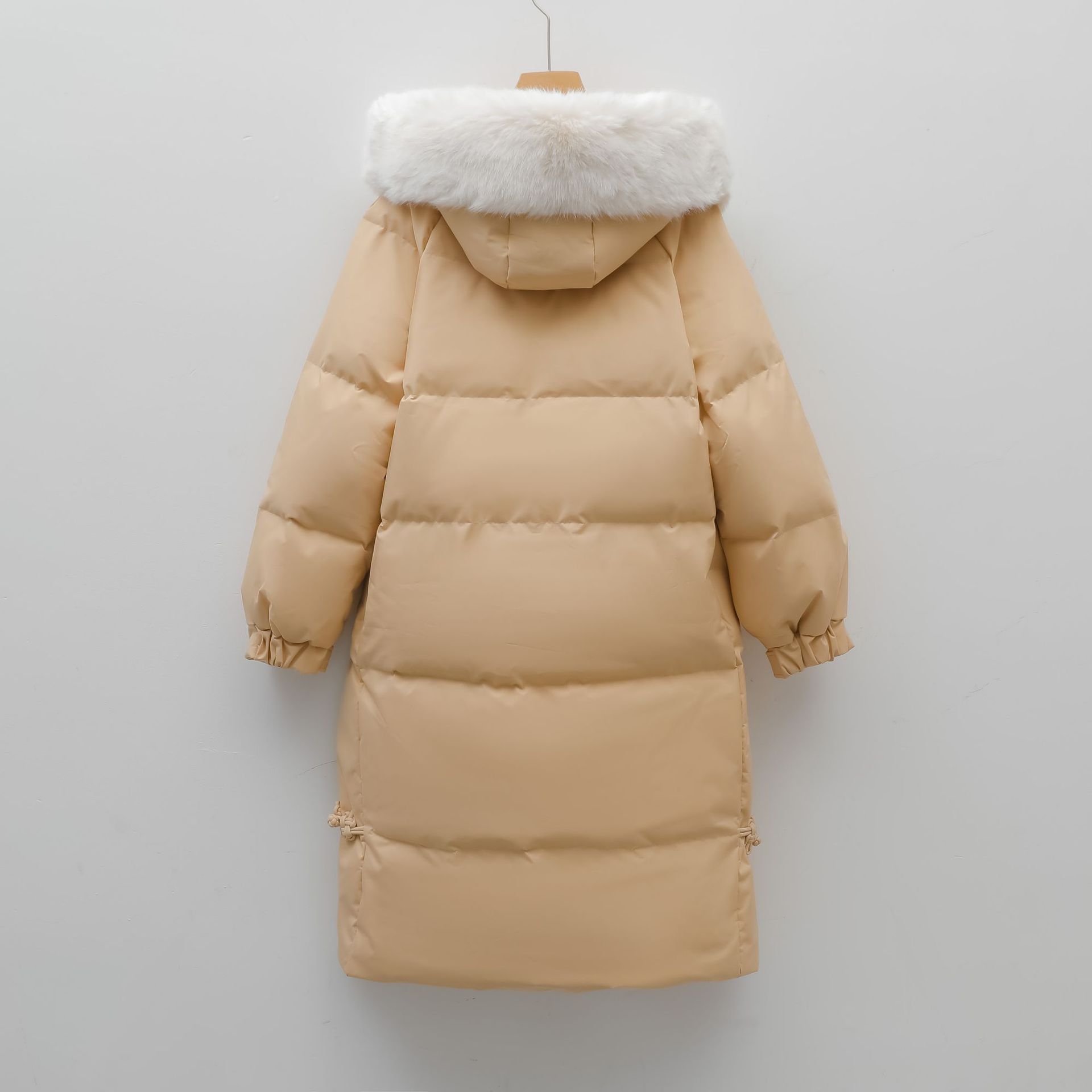 90白鸭绒新国标新款冬季保暖大毛领休闲宽松羽绒服女外套高清大图