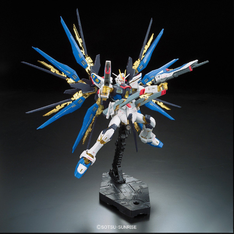 万代(BANDAI) RG 1/144 突击自由高达 -3000 手办/模型高清大图