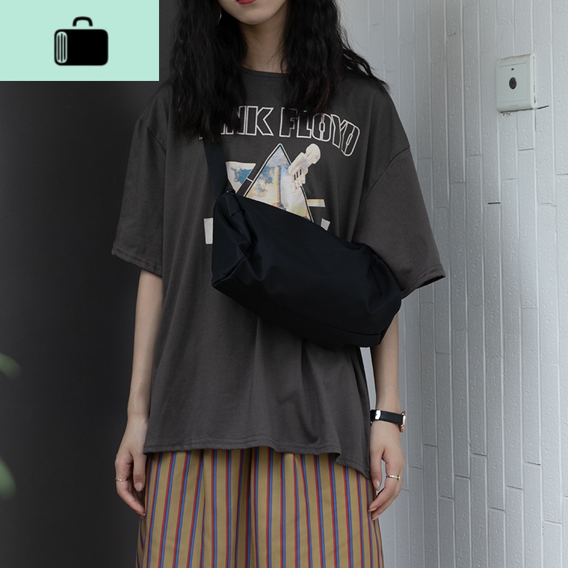 大容量休闲男女单肩运动包斜挎圆筒小包牛津布简约单肩包2020新款NEW LAKE 黑色女斜挎包