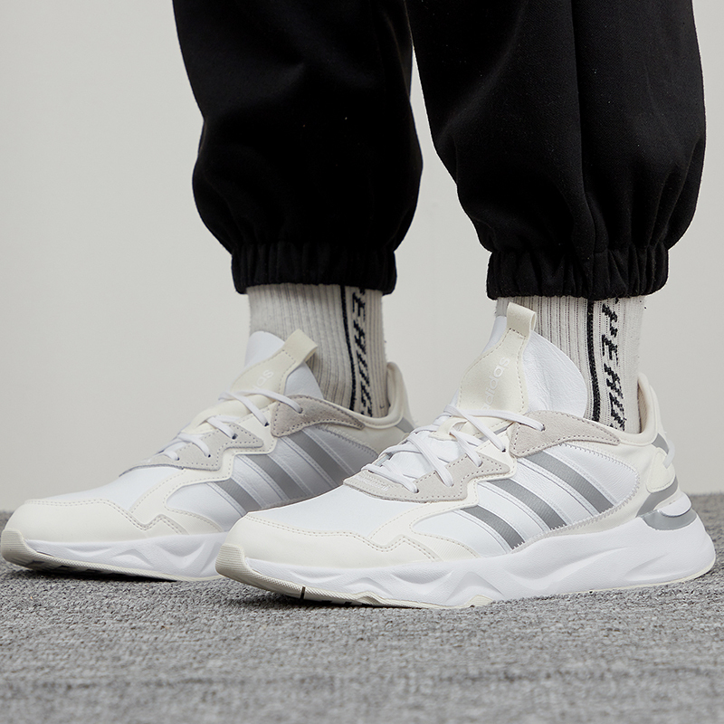 Adidas阿迪达斯男鞋2021春季新款旗舰正品运动休闲鞋FZ0365