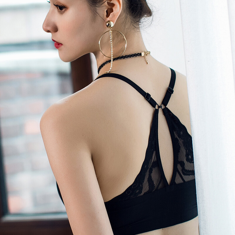 无钢圈背蕾丝文胸拢少胸罩薄款睡眠内衣背心D款黑均