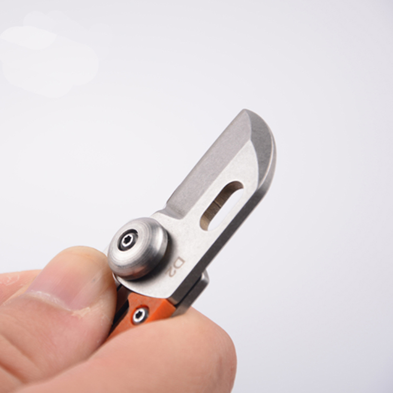 户外随身edc高硬度锋利折叠小刀钥匙刀多功能迷你刀口袋刀 d2钢钥匙扣