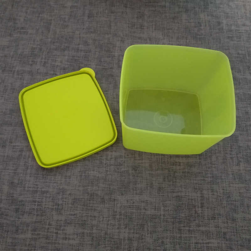 特百惠冰箱冷藏保鲜盒收纳储物盒套装蔬菜水果彩色保鲜盒0.8L*4