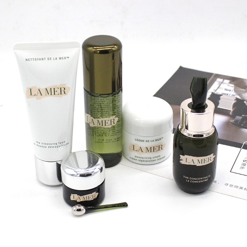 LA MER海蓝之谜面部护肤套装(精粹水150ml+绿眼霜15ml+经典面霜60ml+洁面125ml+浓缩精华50ml)