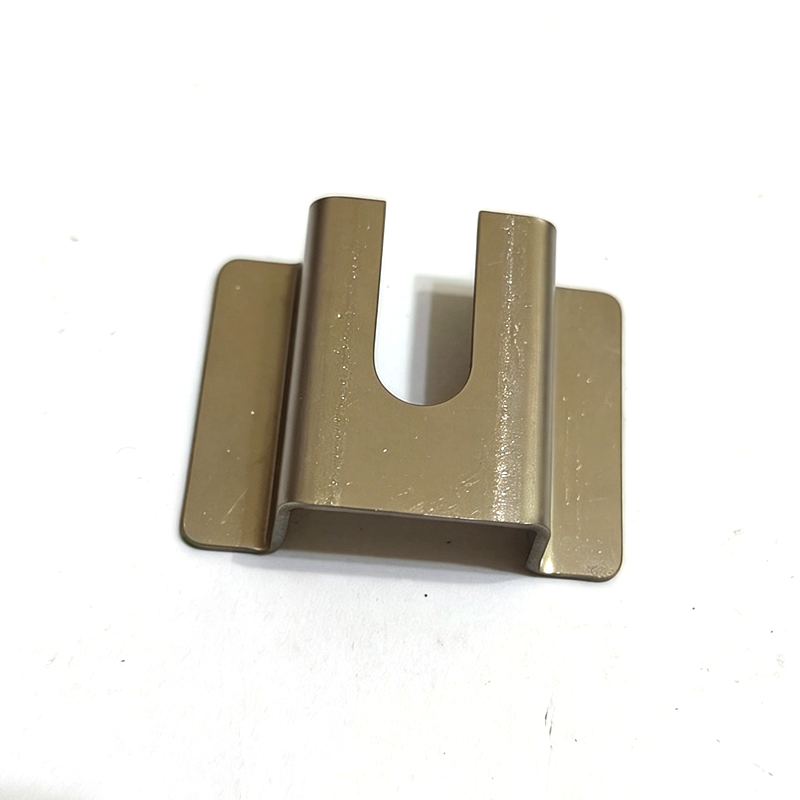 邢鲲 不锈钢卡扣40×30×12安全链扣 防滑耐磨 高强度合金 防脱设计 便携轻巧 适合宠物户外使用高清大图