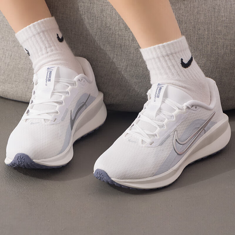 耐克（NIKE）女鞋新款户外运动鞋时尚休闲鞋防滑网面透气厚底跑步鞋FD6476-110 ZP高清大图