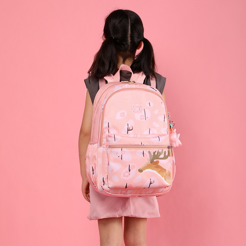 迪嘉乐新款书包小学生女生一三四六年级小鹿动物轻便儿童护脊减负双肩包
