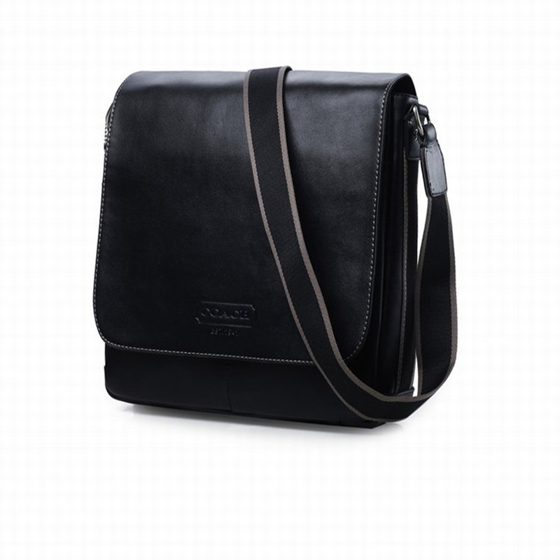 coach蔻驰男士翻盖牛皮单肩斜挎包时尚休闲邮差包黑色f70555