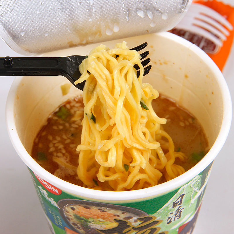 日清拉王杯面九州黑蒜油豚骨风味80g1杯装多口味豚骨拉面速食方便面