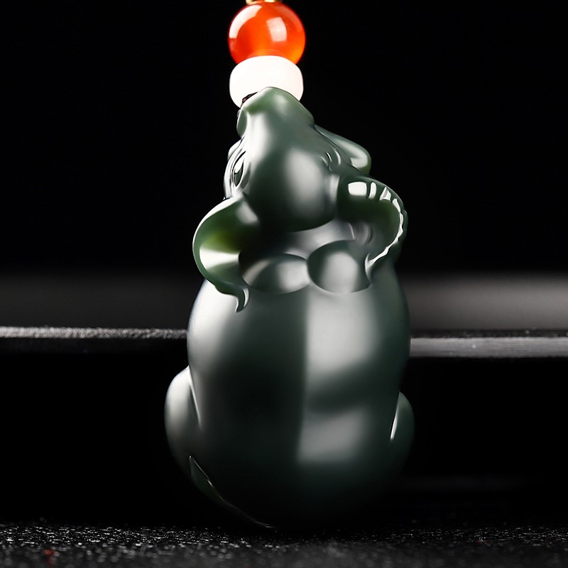 和田玉生肖牛玉坠新疆青玉细料男士女士立体雕刻牛玉吊坠玉石挂件炫石