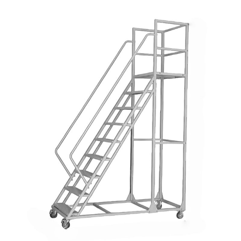 晨磊登高梯16步/个高清大图