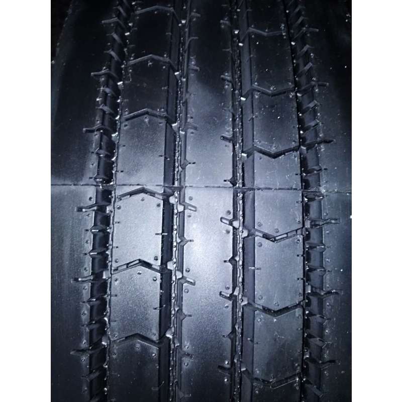朝阳卡车中长途轮胎245/70R19.5-16 CR960A 导向、拖车轮位