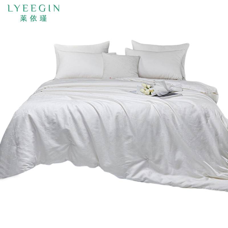 莱依瑾 双宫榨 蚕丝被 150*200cm4斤/张高清大图